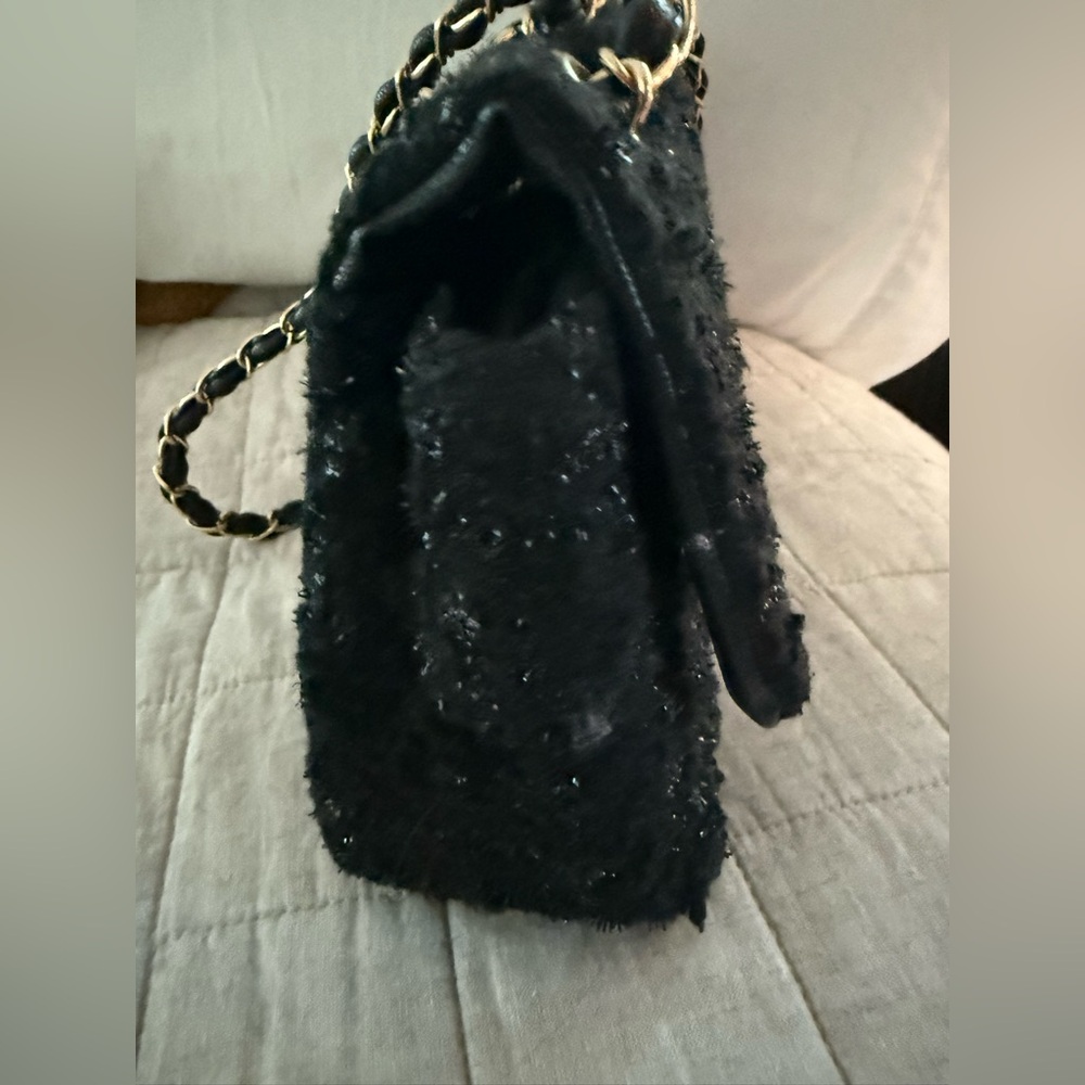 Hangbag - Picture 3 of 3